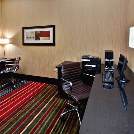 Holiday Inn Hotel & Suites Chicago Northwest - Elgin By Ihg Екстериор снимка