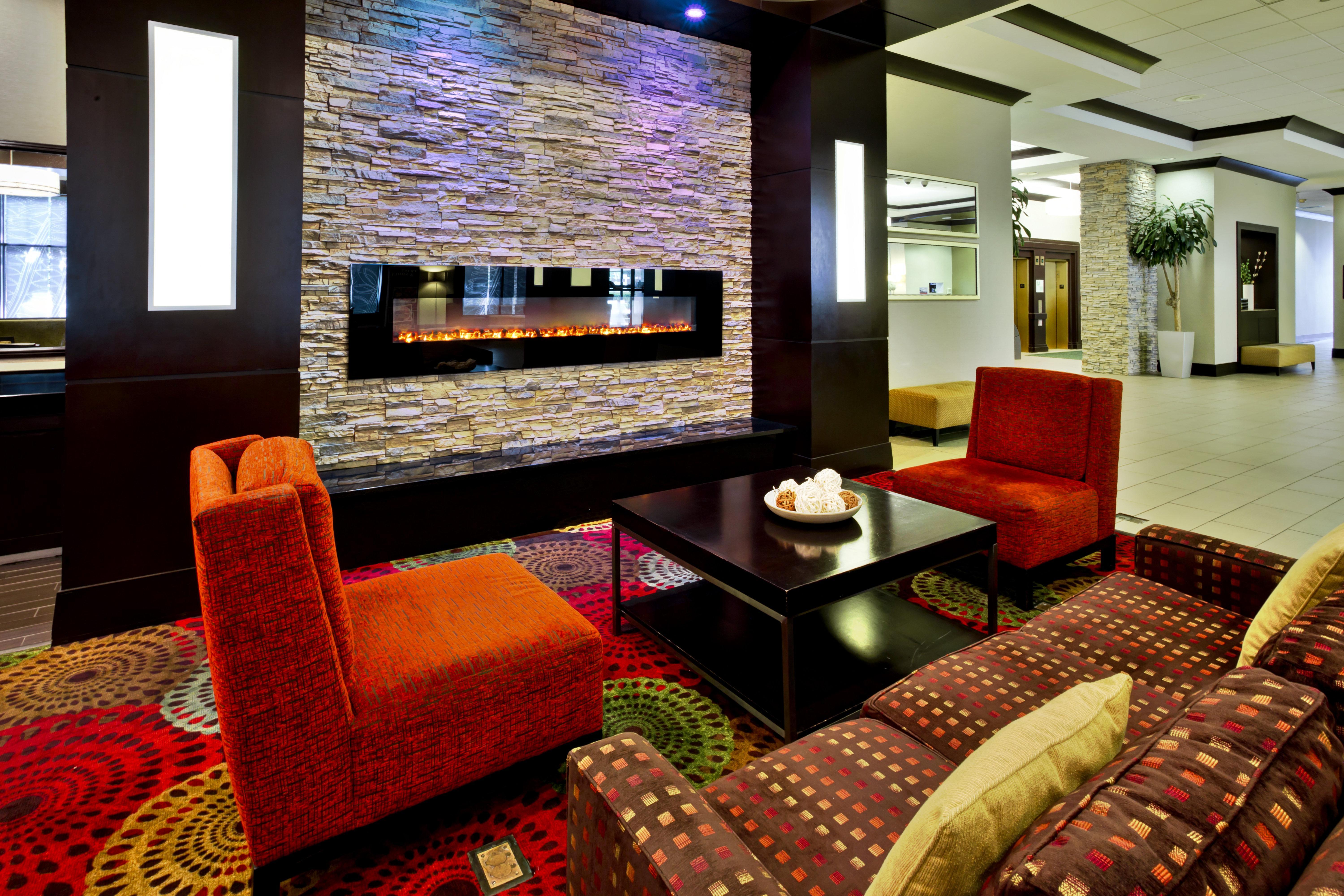 Holiday Inn Hotel & Suites Chicago Northwest - Elgin By Ihg Екстериор снимка