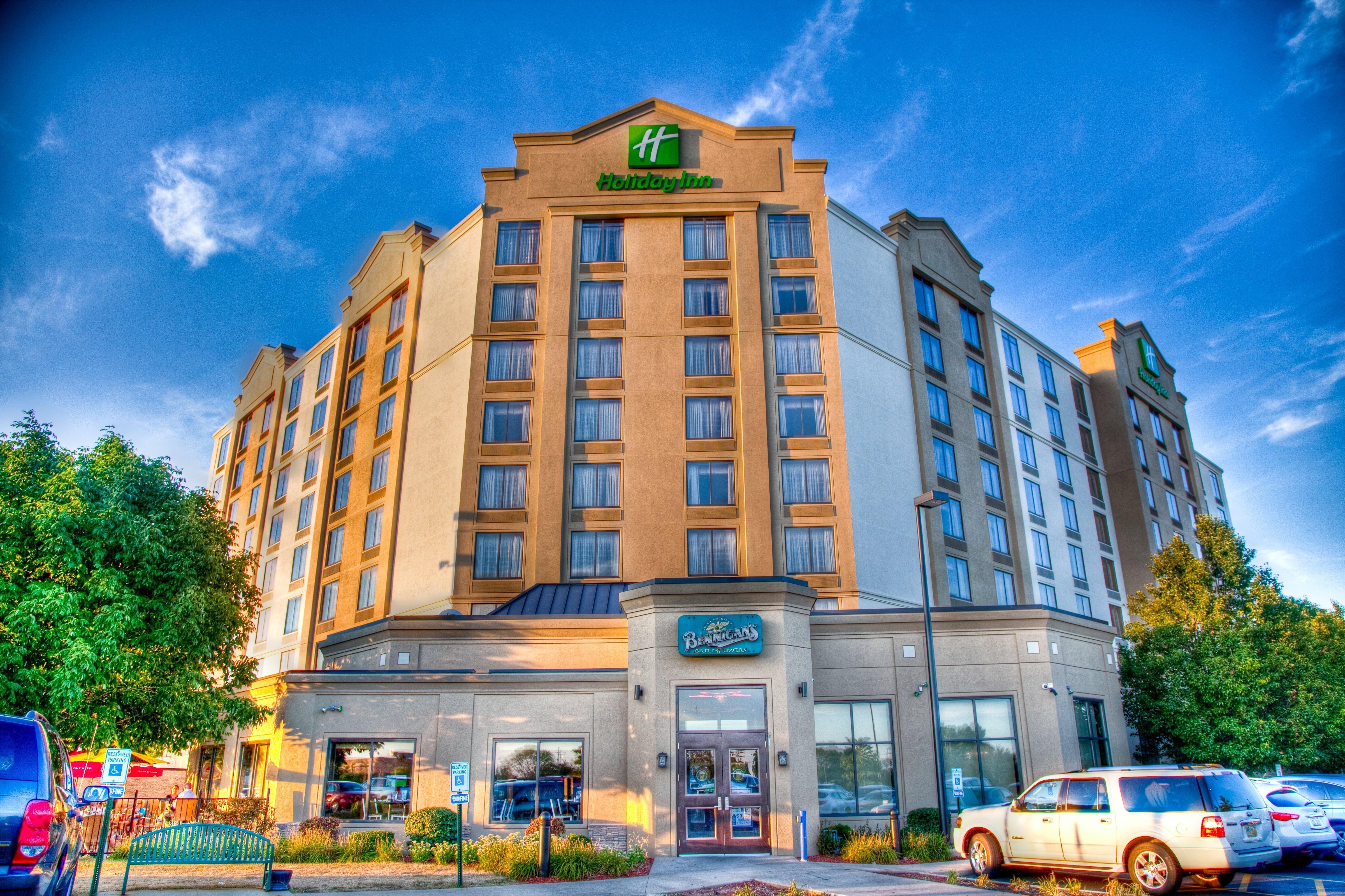 Holiday Inn Hotel & Suites Chicago Northwest - Elgin By Ihg Екстериор снимка