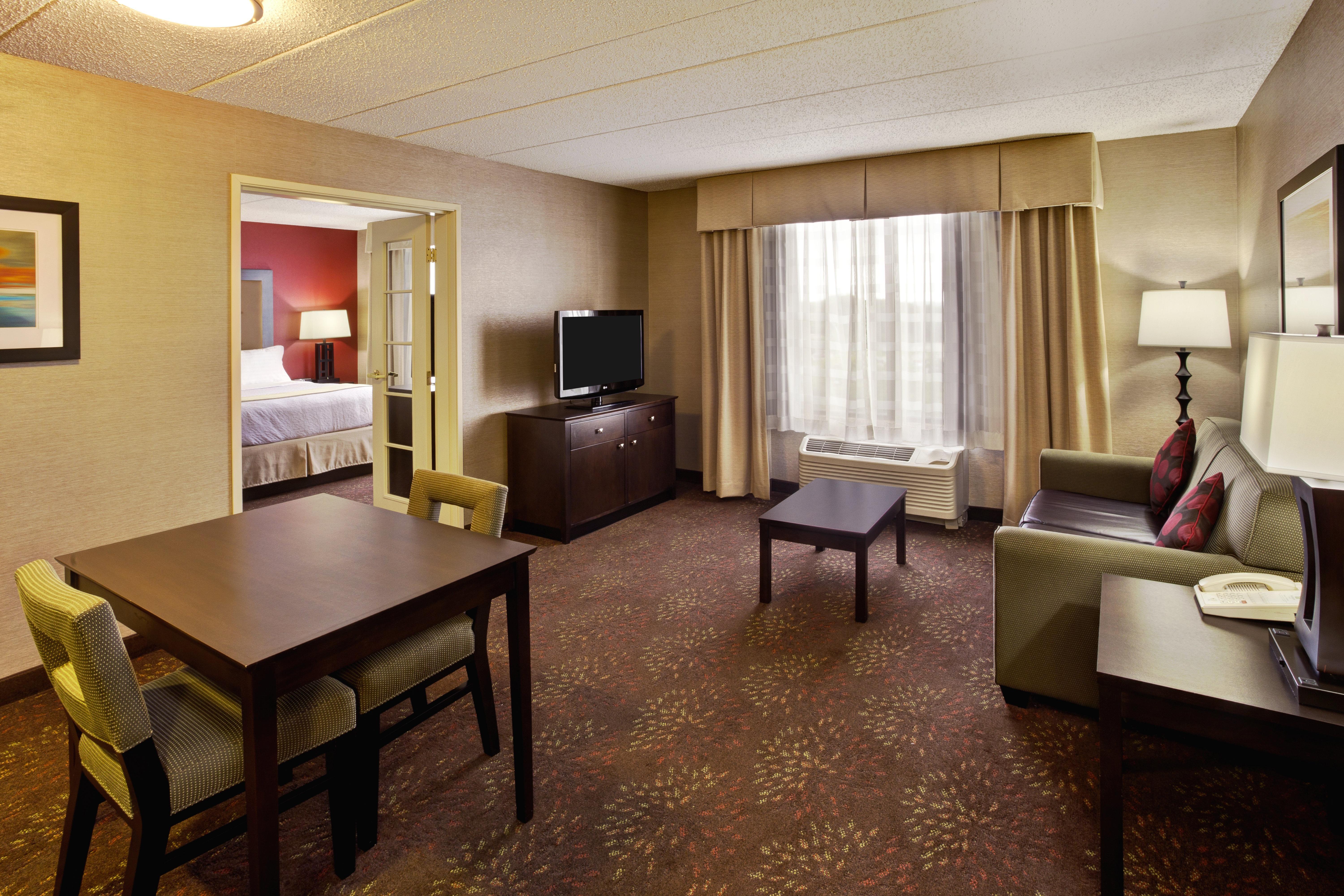 Holiday Inn Hotel & Suites Chicago Northwest - Elgin By Ihg Екстериор снимка