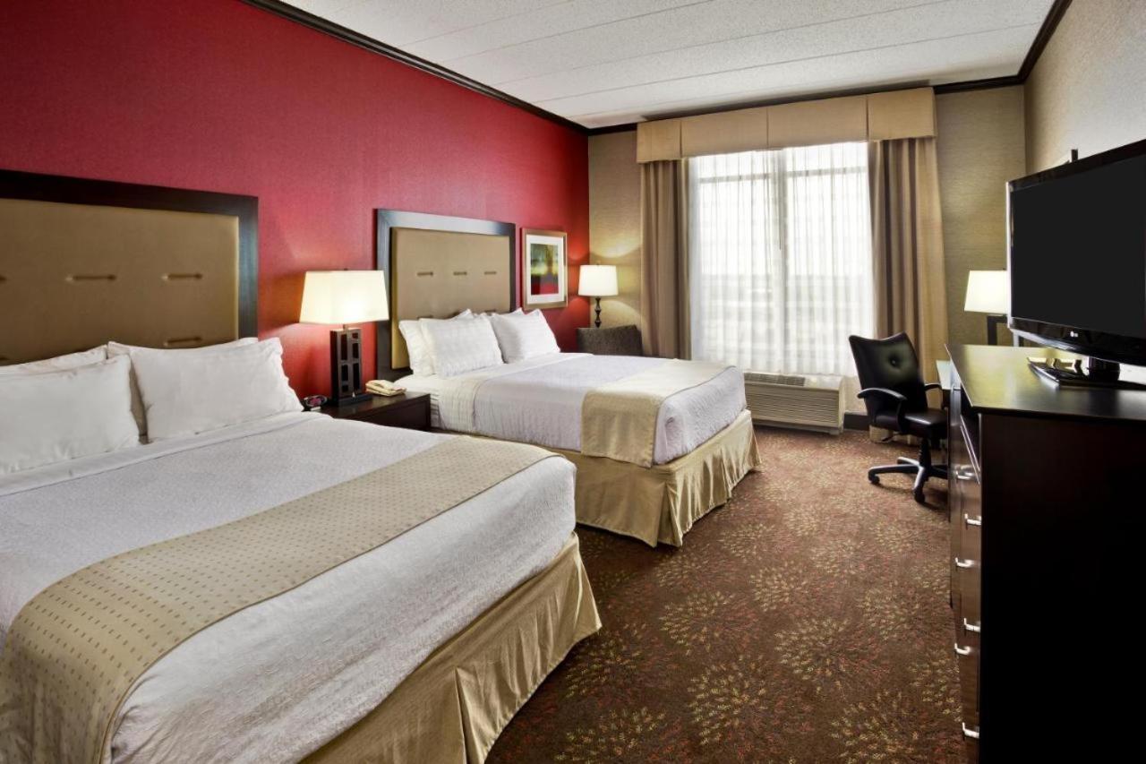 Holiday Inn Hotel & Suites Chicago Northwest - Elgin By Ihg Екстериор снимка