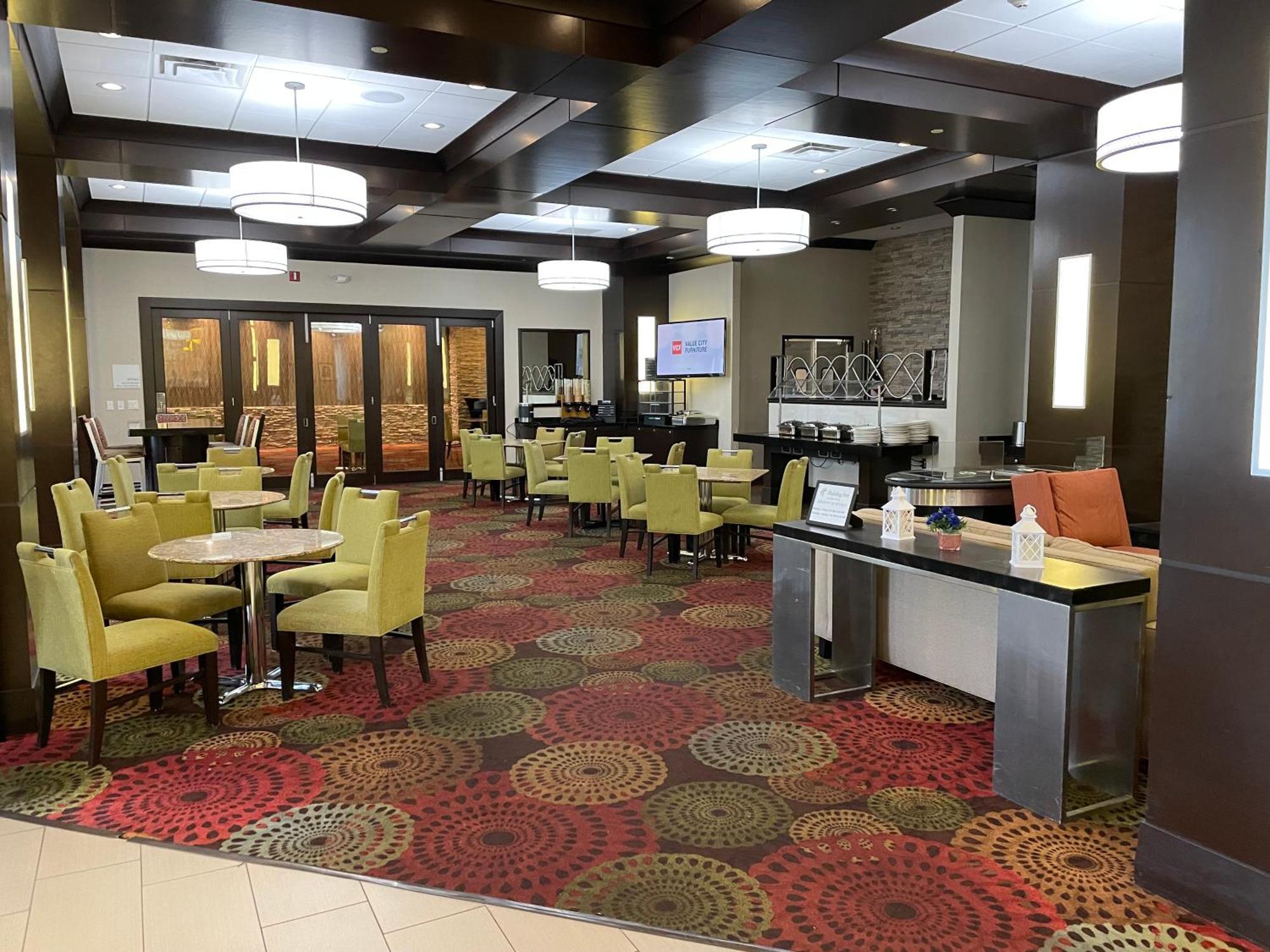 Holiday Inn Hotel & Suites Chicago Northwest - Elgin By Ihg Екстериор снимка
