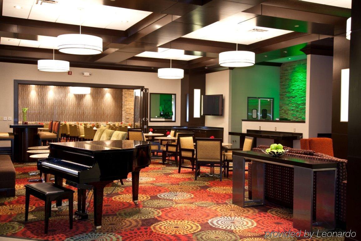 Holiday Inn Hotel & Suites Chicago Northwest - Elgin By Ihg Екстериор снимка